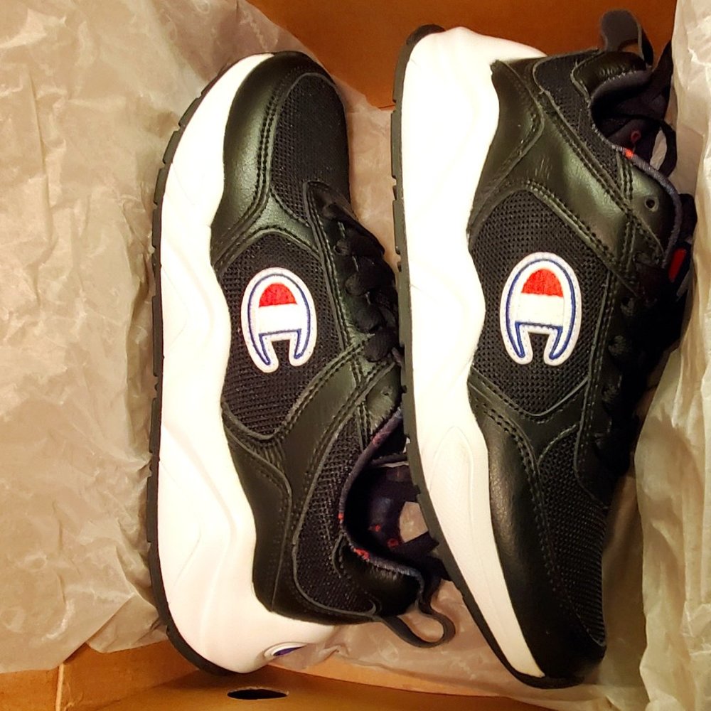Champion 93Eighteen Classic Sneakers - Black, White & Red - Size 8